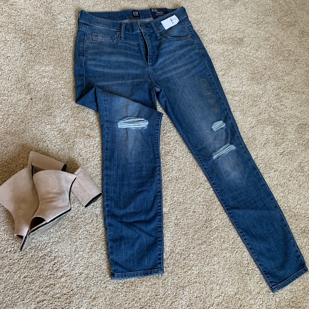 NWT GAP True Skinny Ankle Distressed Jeans Sz 27